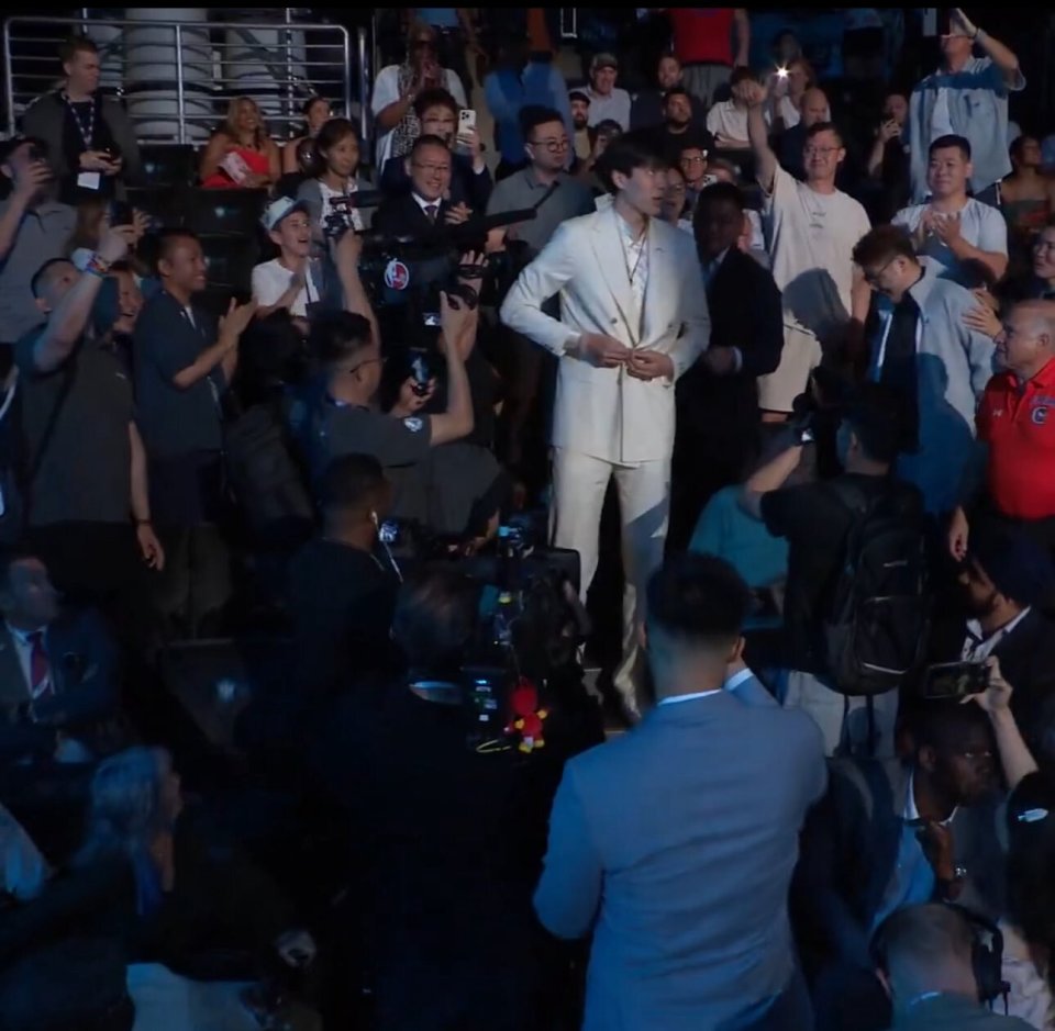 两人很早便, 如何在接下 两人很早便, 如何在接下