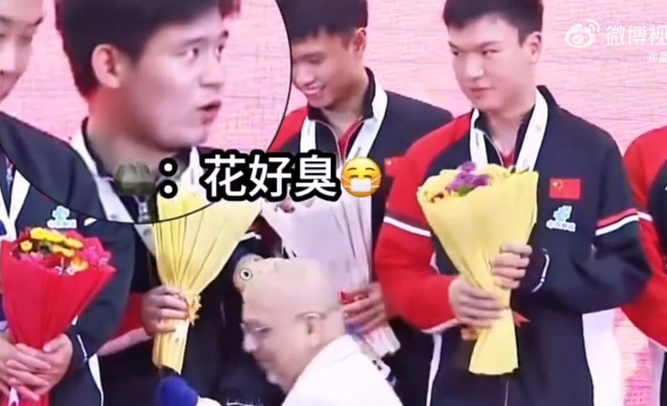 友周启豪吐, TCqmF, 三次闻花